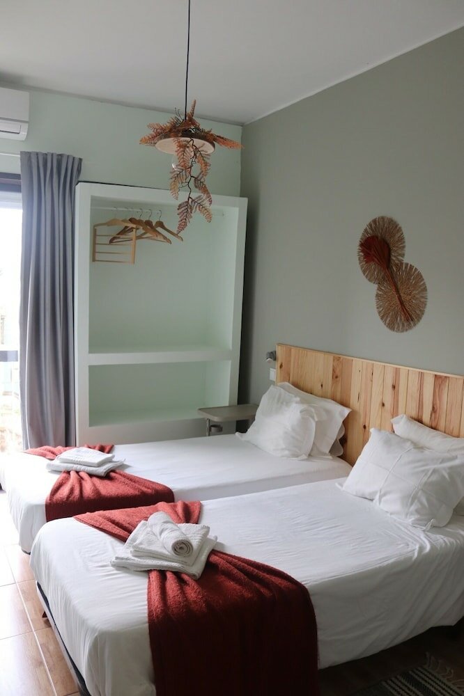 Фото Mirandesa Guesthouse