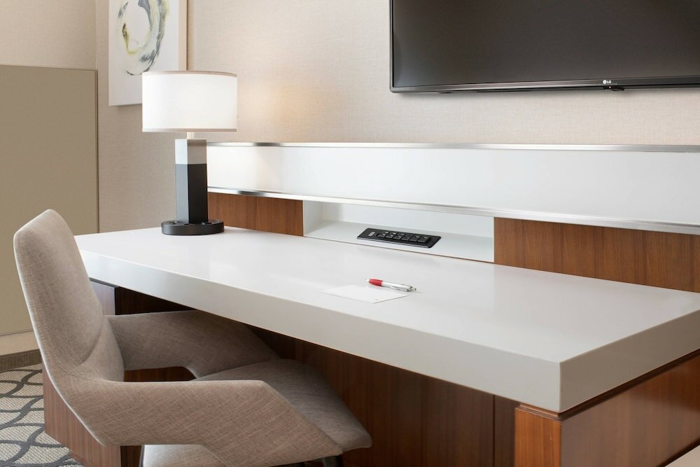 Фото Marriott Dallas Allen Hotel & Convention Center