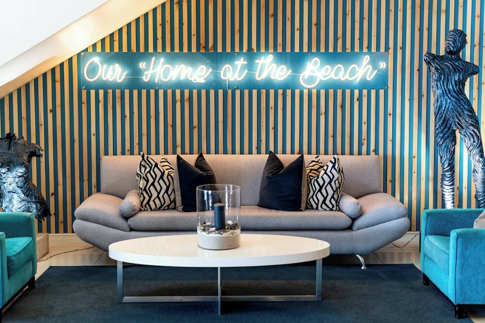 Фото Blaauwberg Beach Hotel