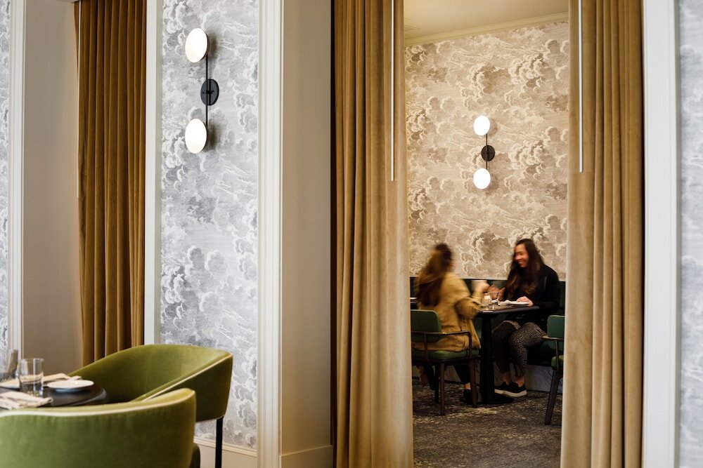 Фото Cyrus Hotel, Topeka, a Tribute Portfolio Hotel