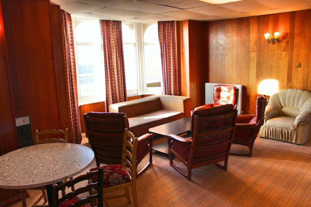 Фото The Headlands Hotel