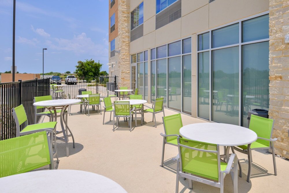 Фото Holiday Inn Express Early, an Ihg Hotel