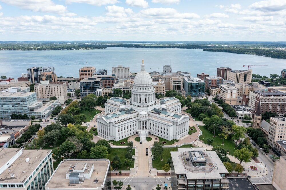 Фото The Edgewater