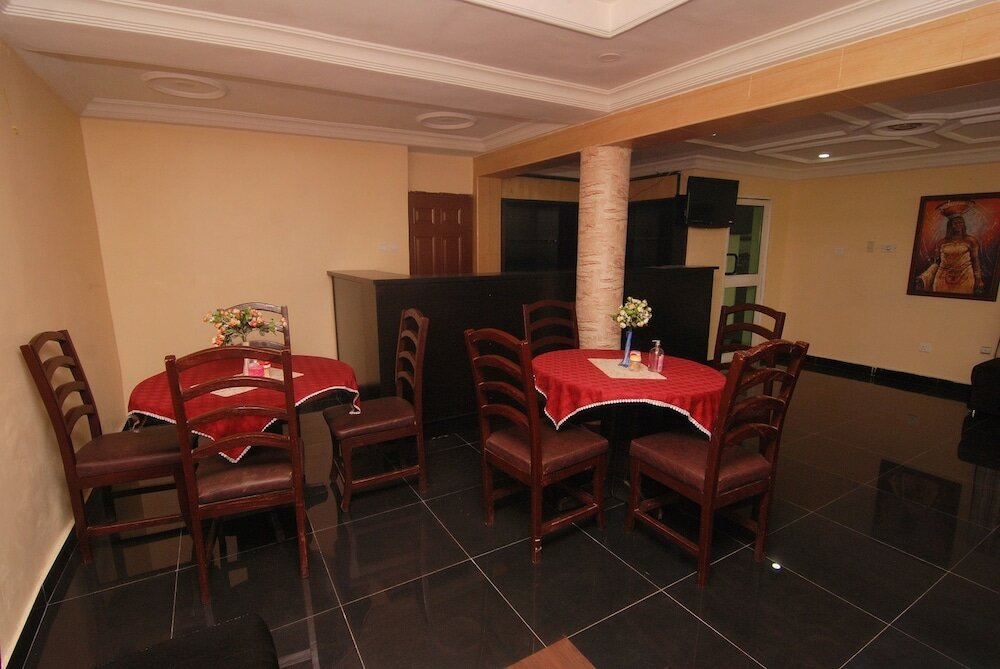 Фото Belvoir Hotel