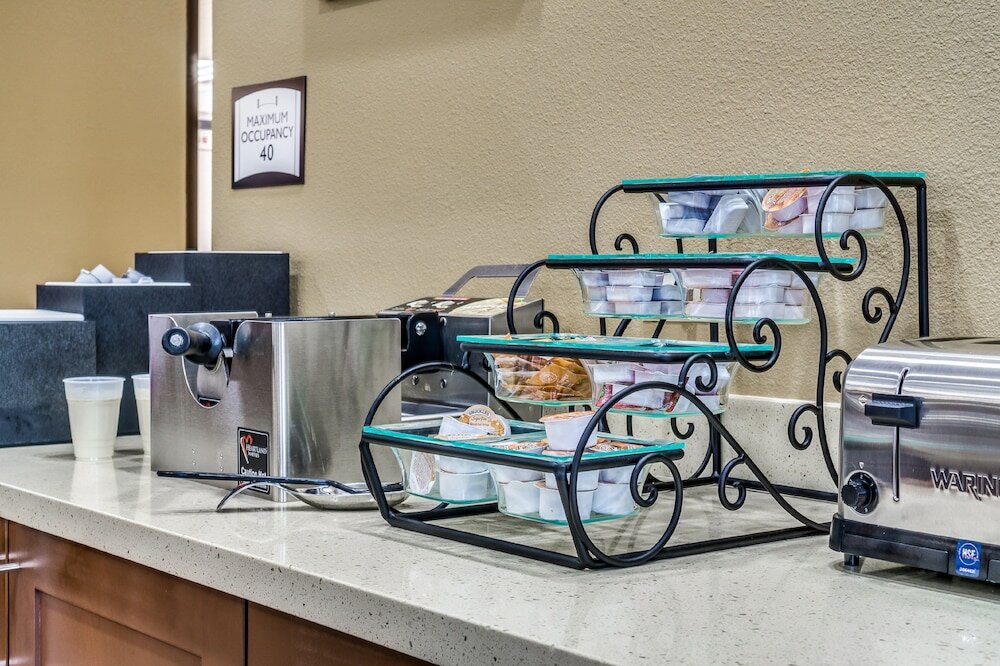 Фото Staybridge Suites Lubbock South, an Ihg Hotel