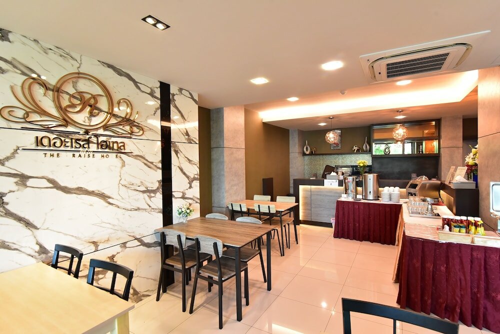 Фото The Raise Hotel