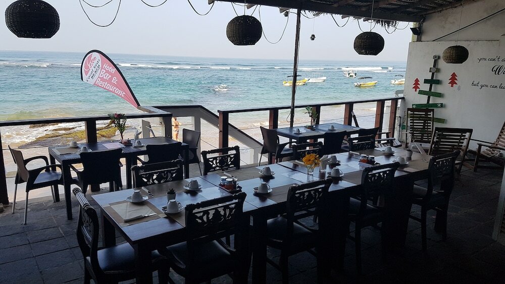 Фото Coral Seas Beach Hikkaduwa