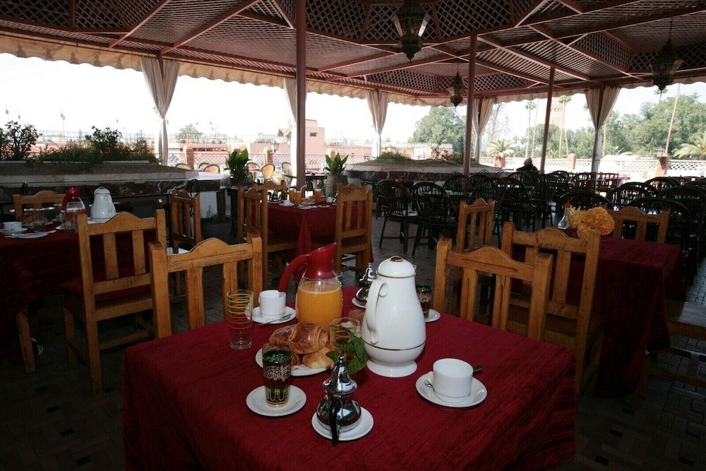 Фото Hôtel Ichbilia