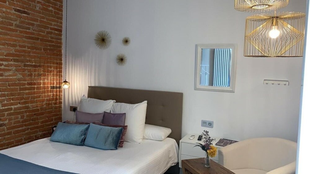 Фото Hostal Albany