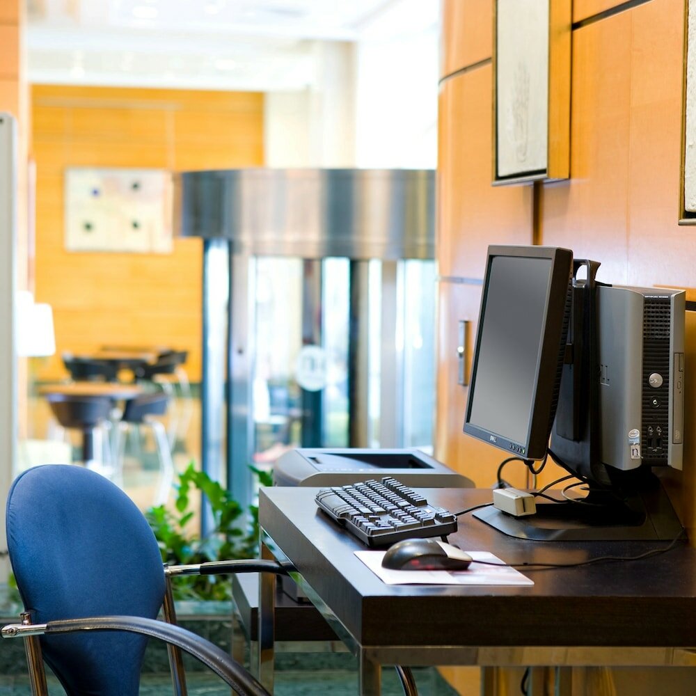 Фото Nh Valencia Center