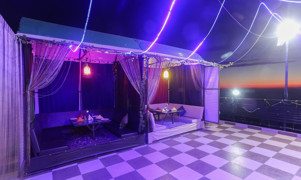 Фото Treebo Trend Roshan House