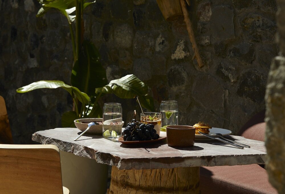 Фото White Pearl Cavalieri - Adults Only