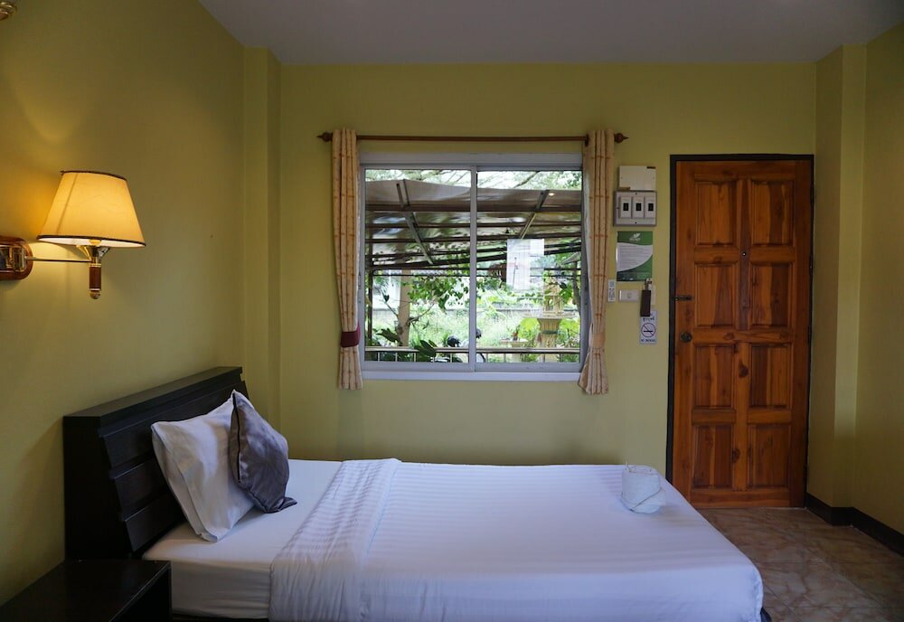 Фото Phoemphoon 2 Hotel