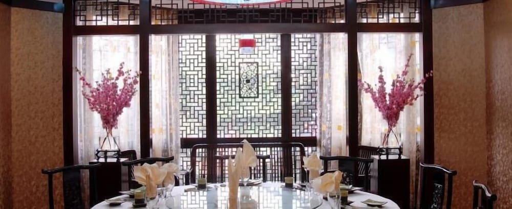 Фото Xi'an Hotel