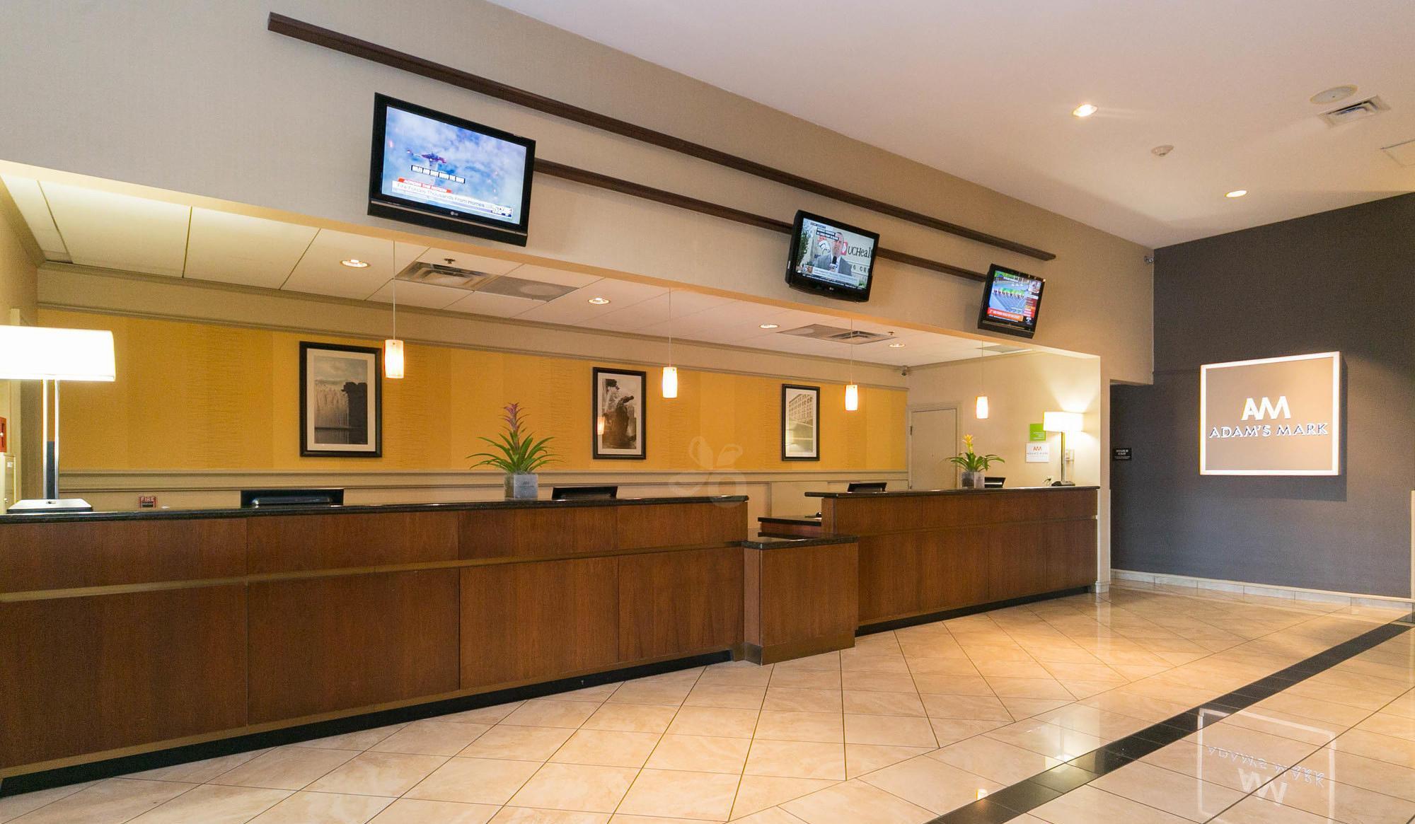 Фото Adam's Mark Hotel & Conference Center