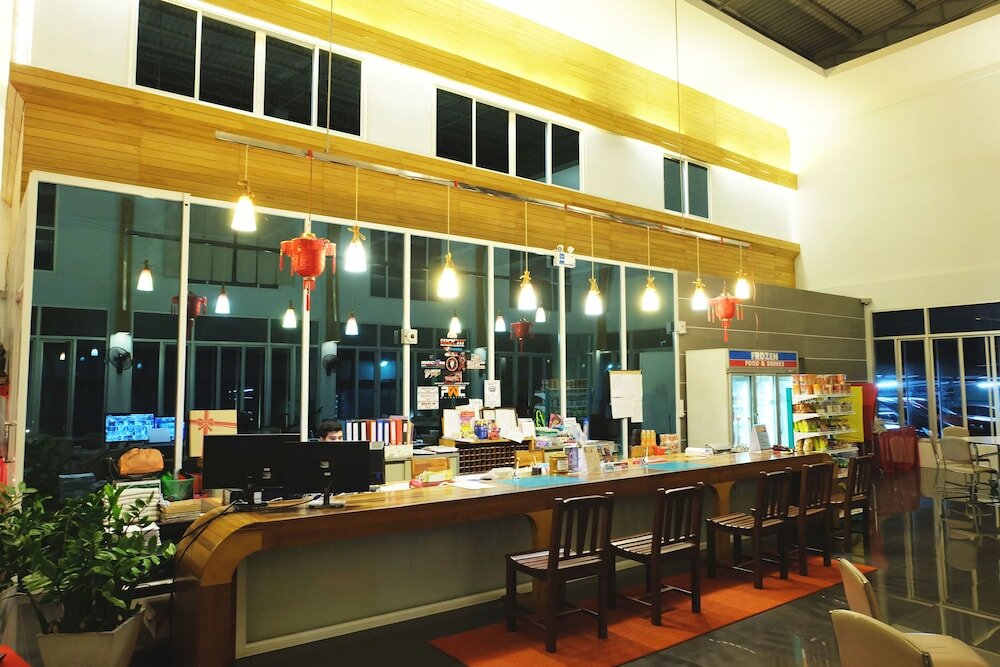 Фото Riverside Hotel