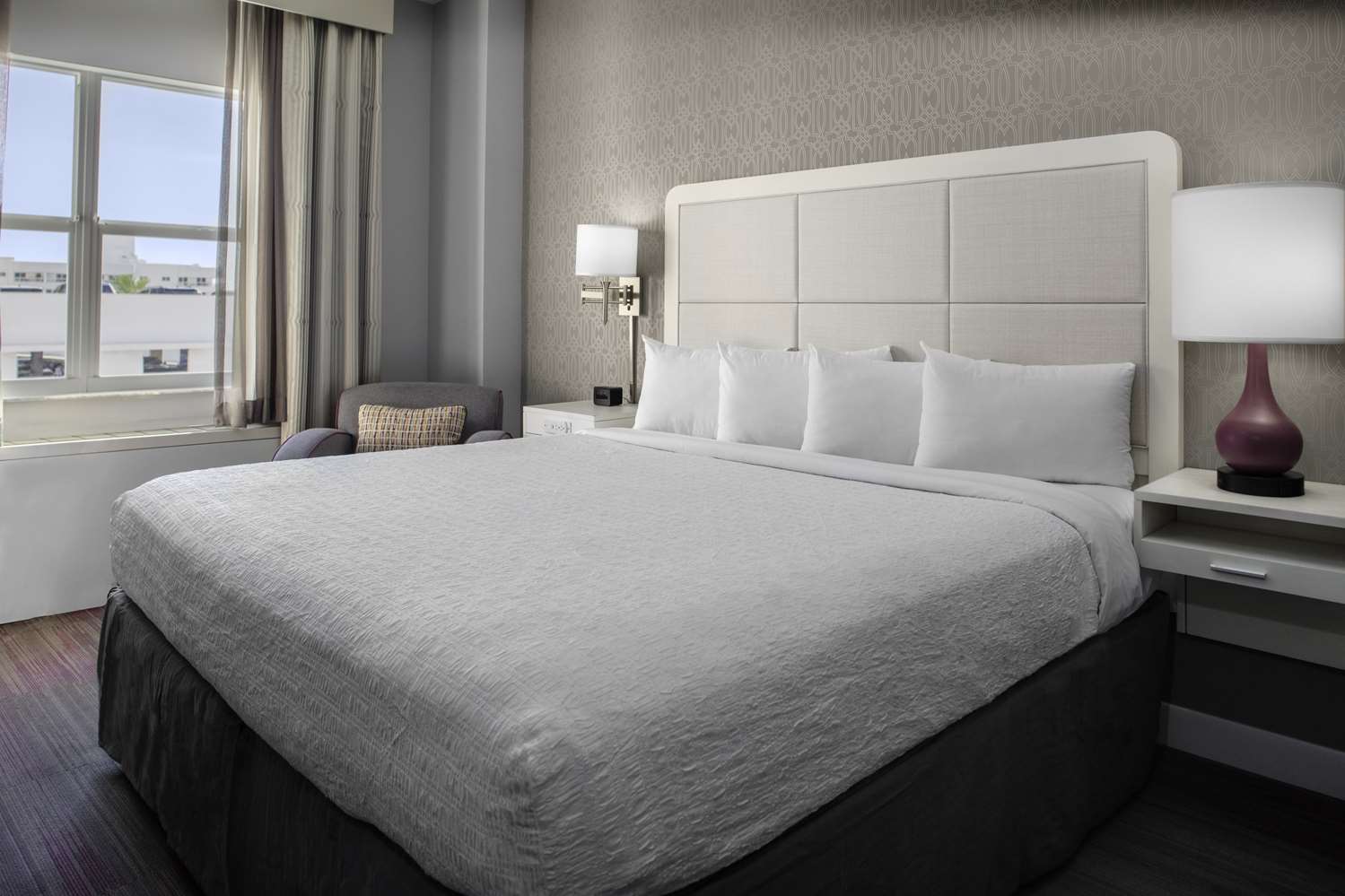 Фото Hampton Inn Miami Beach - Mid Beach, Fl