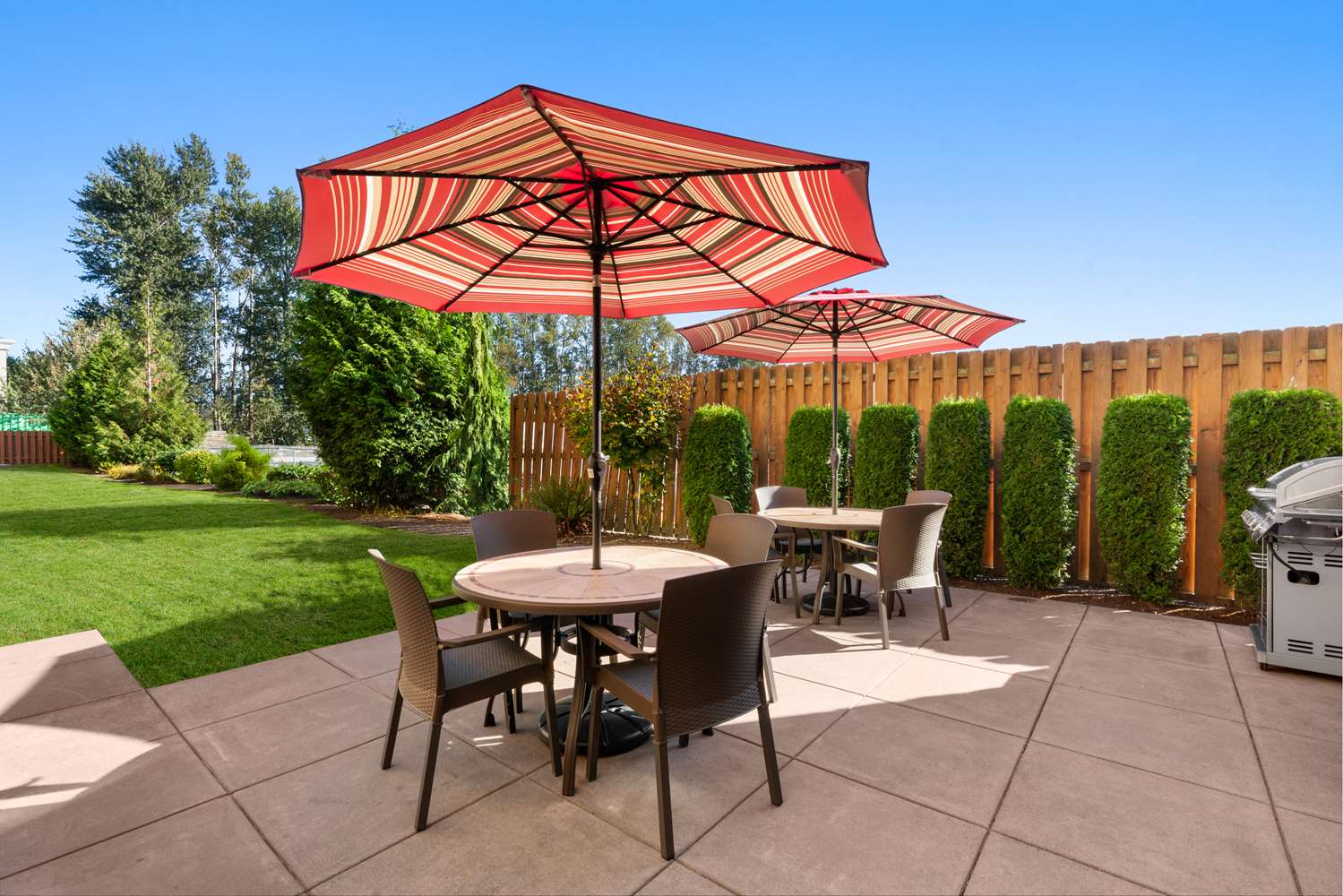 Фото Hampton Inn & Suites Burlington