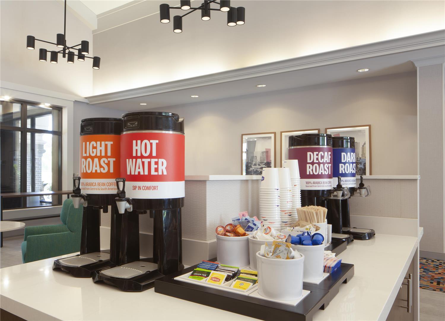 Фото Hampton Inn & Suites Tampa-North