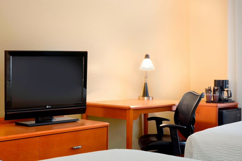 Фото Fairfield Inn & Suites Houston Energy Corridor/Katy Freeway