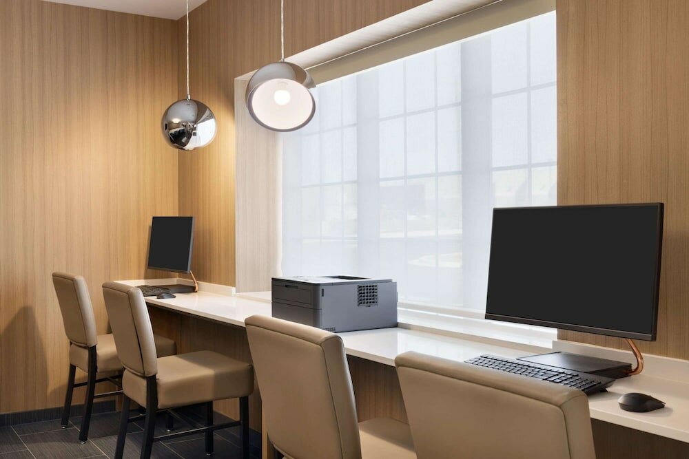 Фото Microtel Inn & Suites by Wyndham Gambrills