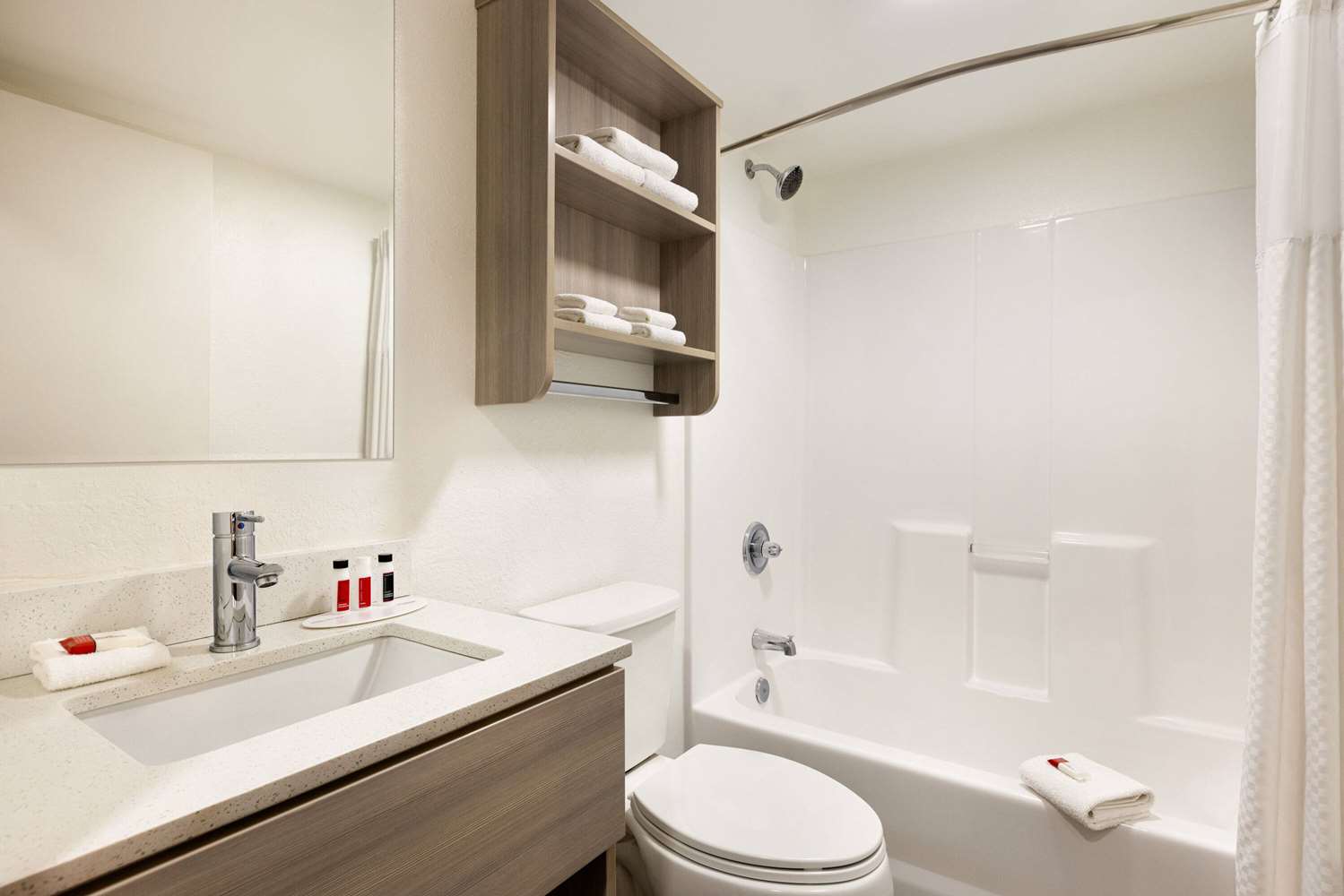 Фото Microtel Inn & Suites by Wyndham Raleigh