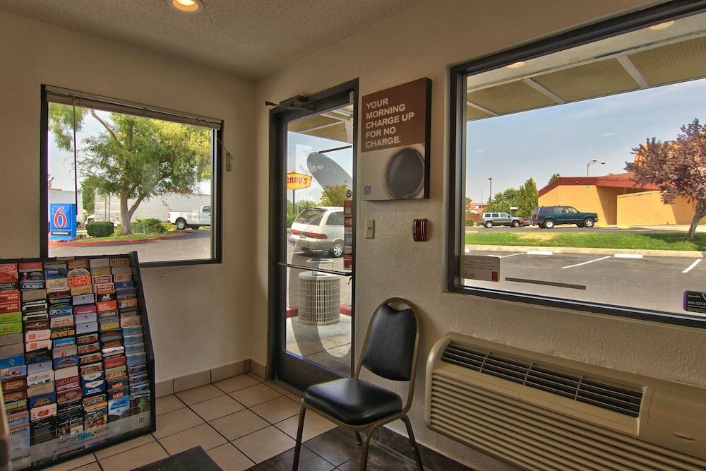 Фото Motel 6 Sacramento, Ca - North