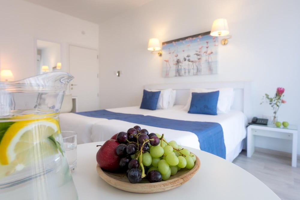 Фото Mikes Kanarium Hotel