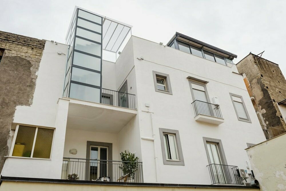 Hotel Palazzo San Vincenzo, Naples, photo