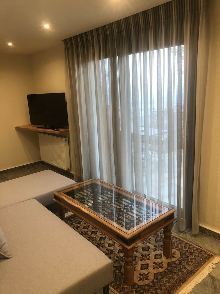 Фото Valeni Boutique Hotel