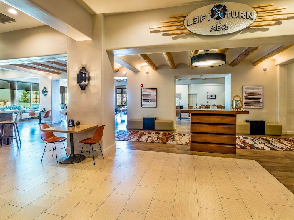 Фото Sheraton Albuquerque Airport Hotel