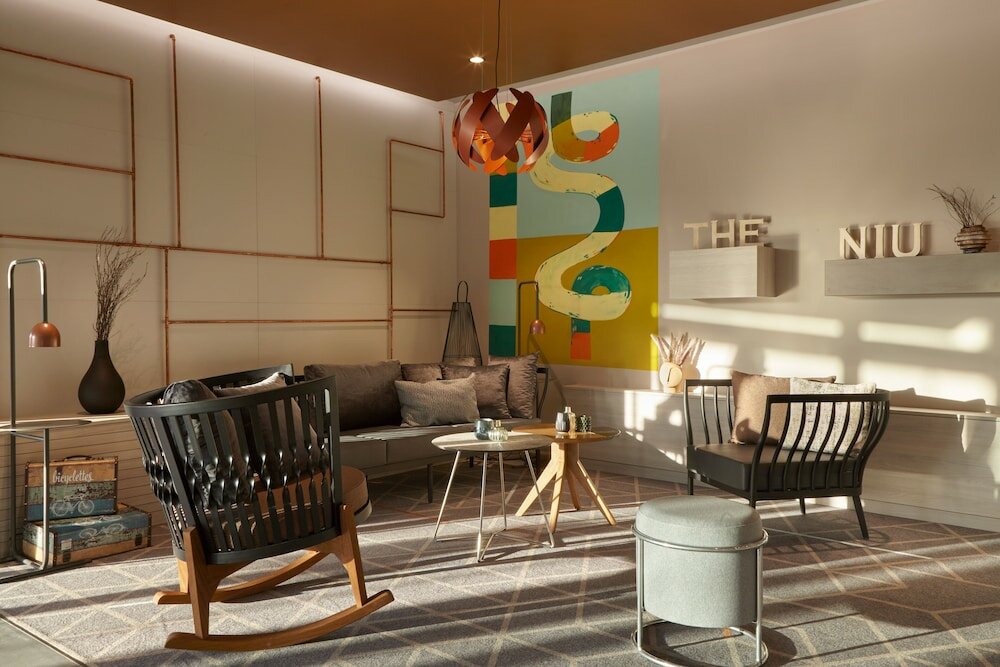 Фото The niu Hub