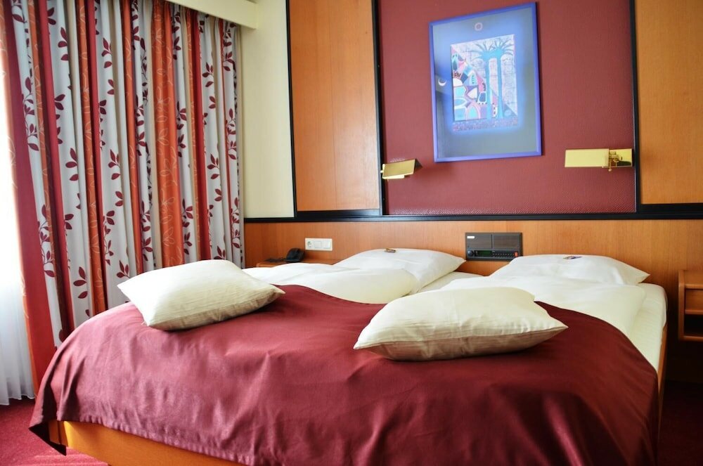 Фото Hotel Exquisit