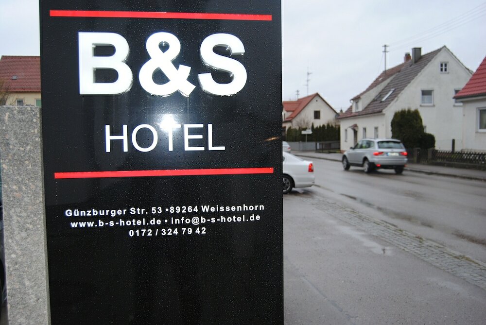 Фото B&s Hotel