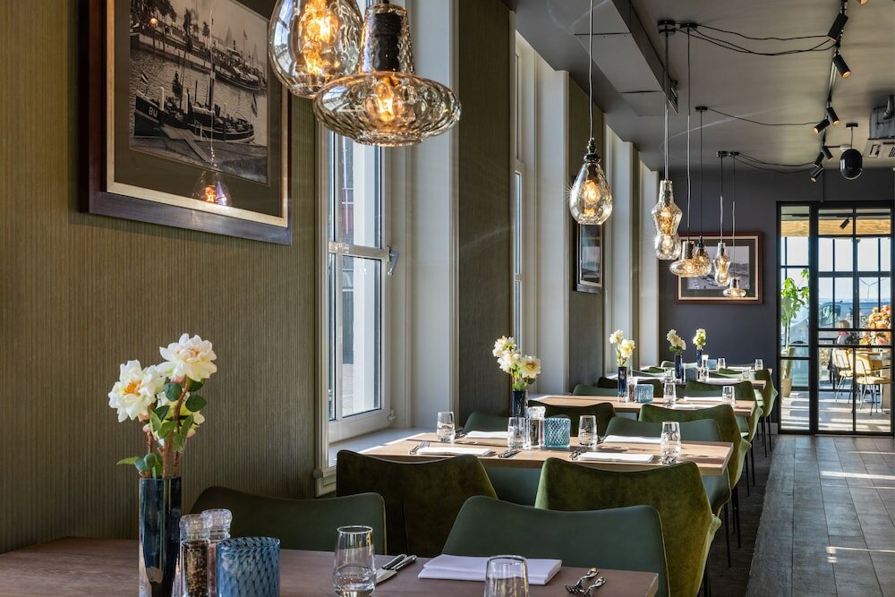 Фото Hotel Maassluis