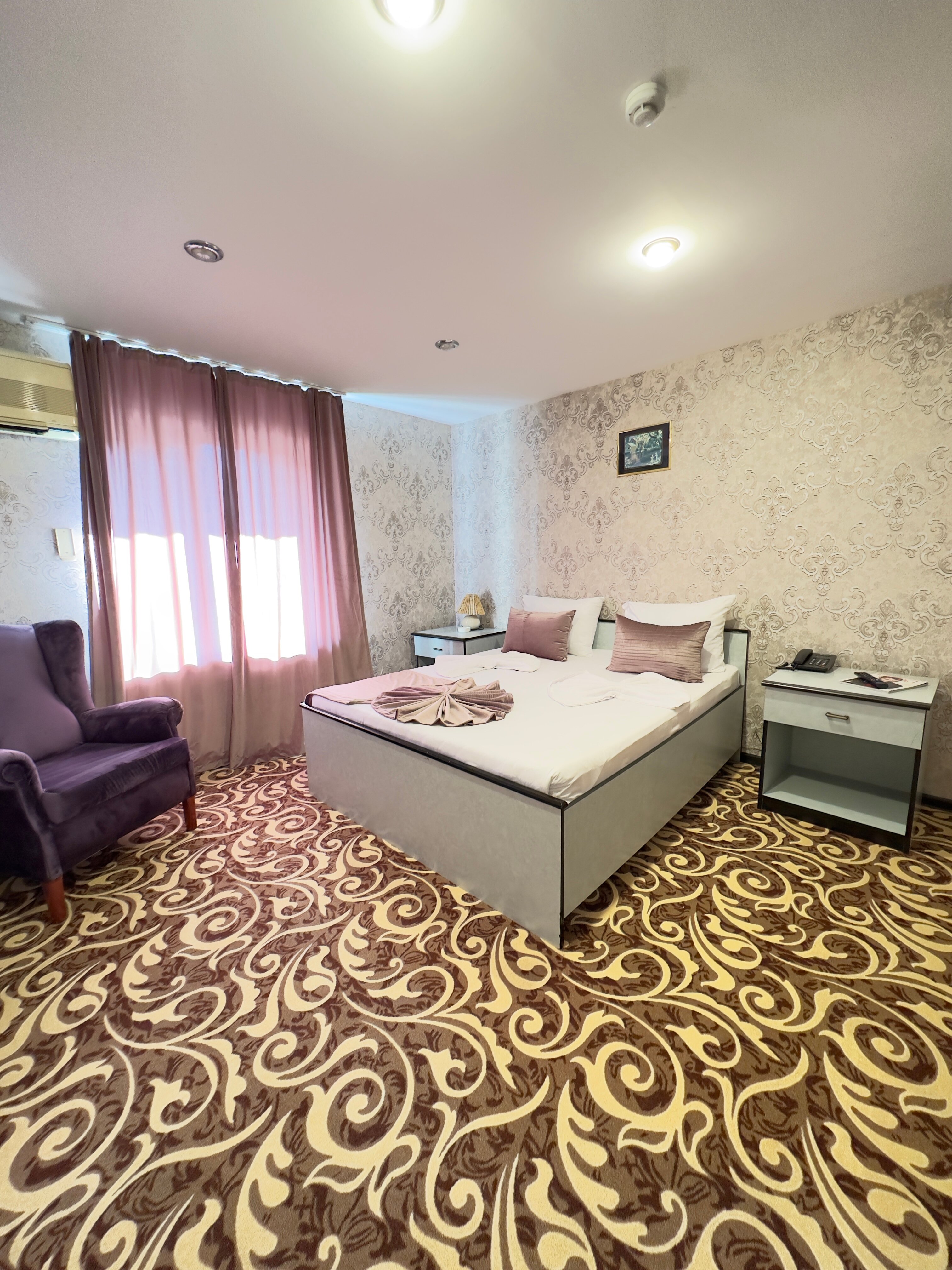 Фото Rosemary Inn Hotel