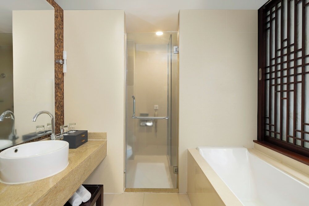 Фото Grand Mercure Sanya Yalong Bay