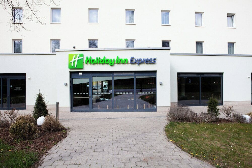 Фото Holiday Inn Express Neunkirchen