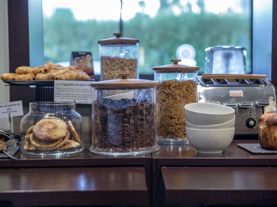 Фото Hôtel Kyriad Rennes Nord