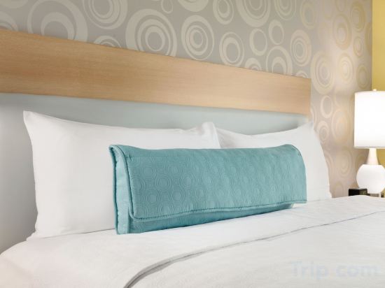 Фото Home2 Suites by Hilton Houston Webster