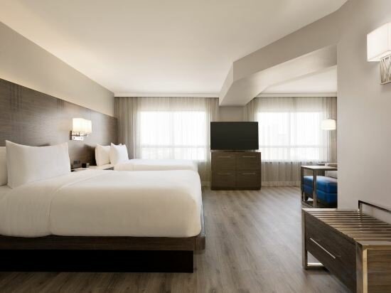 Hotel Embassy Suites by Hilton Montreal Airport, Province of Quebec, photo