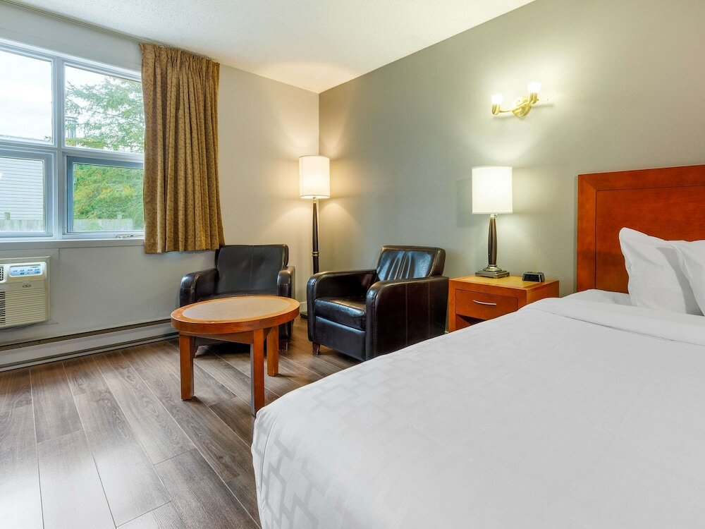 Фото Clarion Pointe Quebec Airport