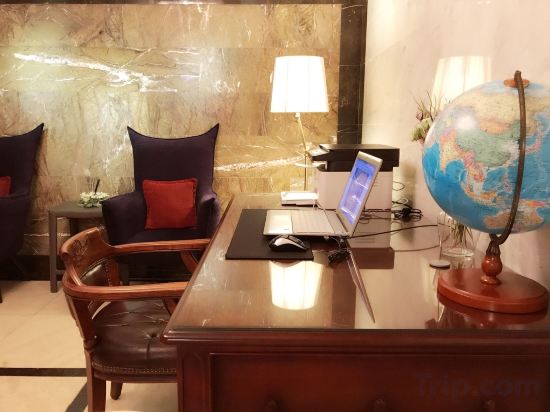 Фото Suwon Orsay Hotel