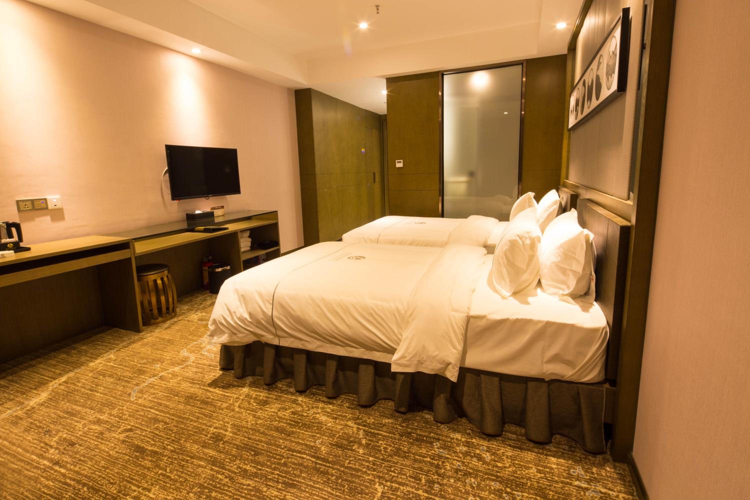 Фото Insail Hotels - Luohu Dongmen Shenzhen