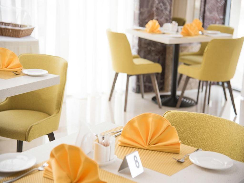 Фото Taj Alworood Hotel