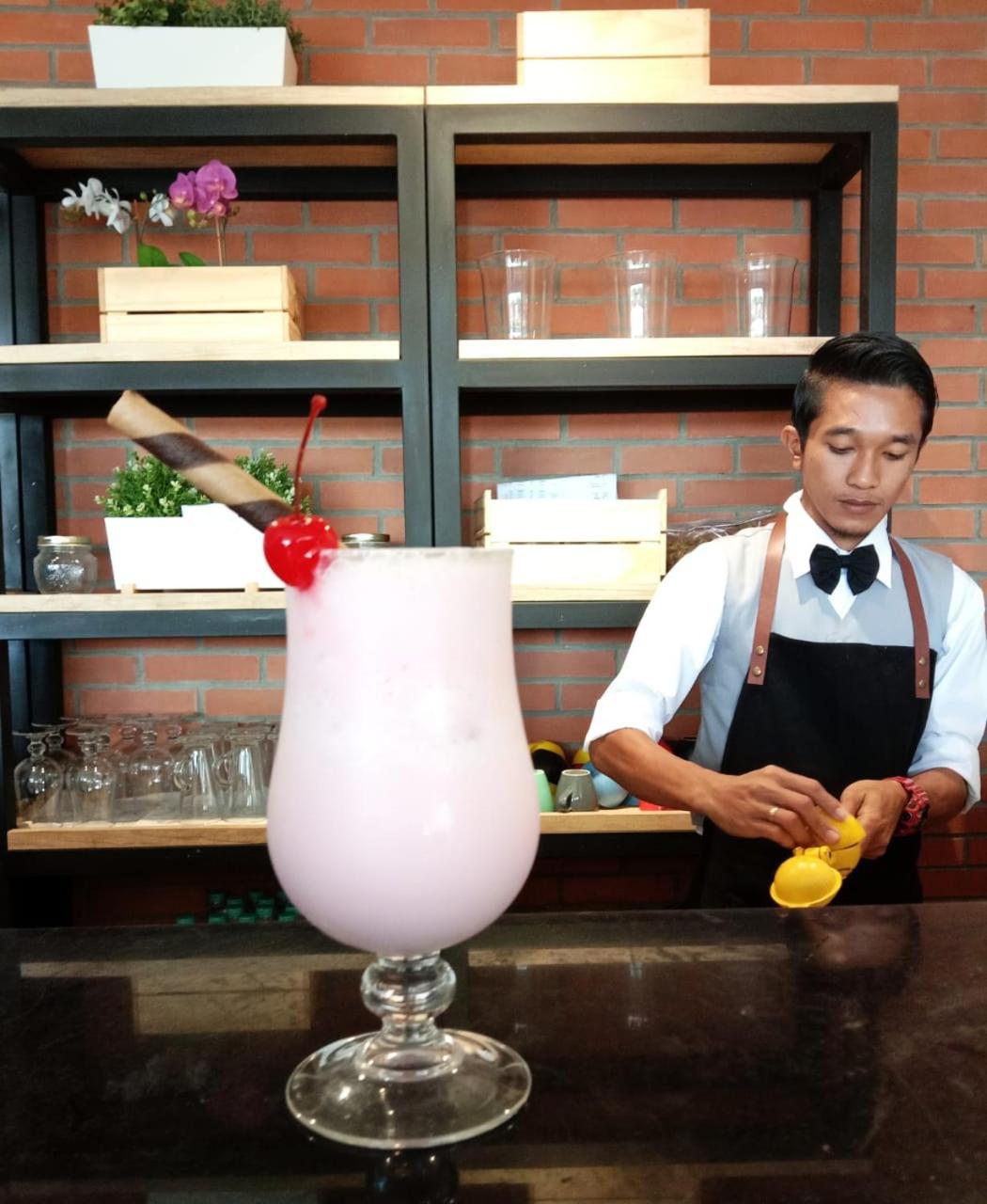 Фото Kaloka Airport Hotel