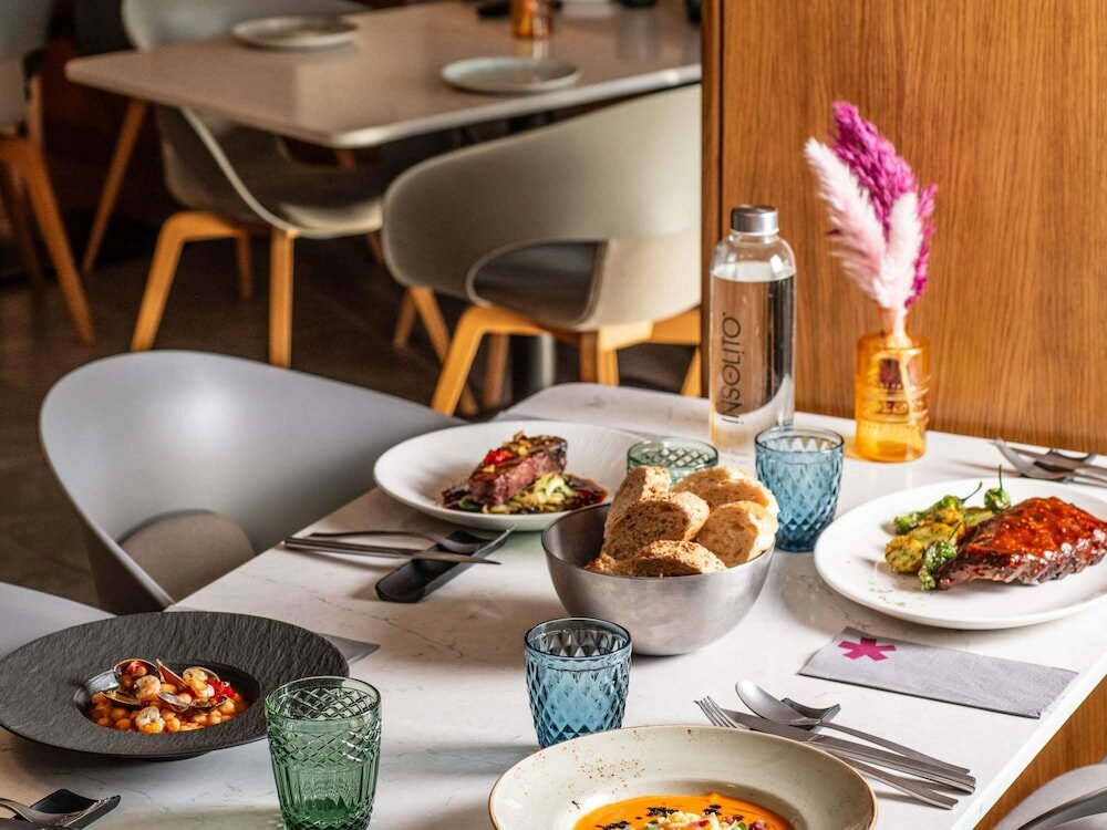 Фото Novotel Madrid Puente de La Paz