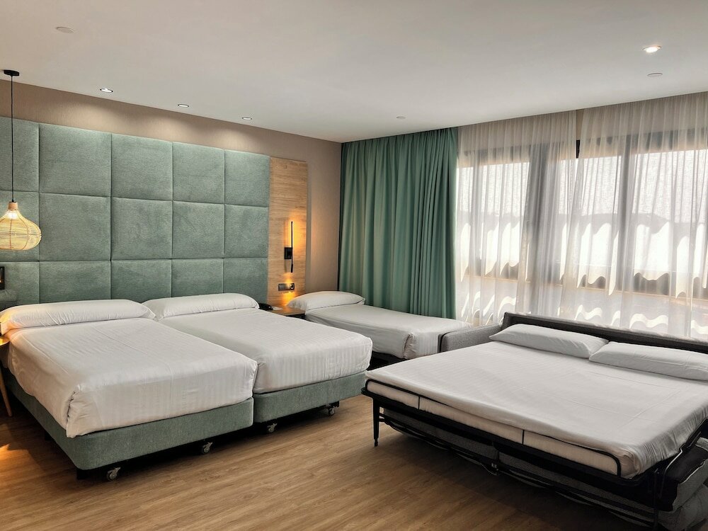 Фото Hotel Maya Alicante