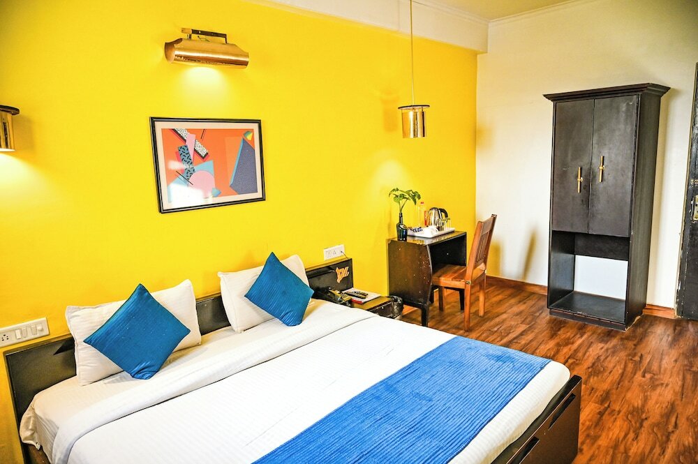 Фото Dodas Palace by ShriGo Hotels