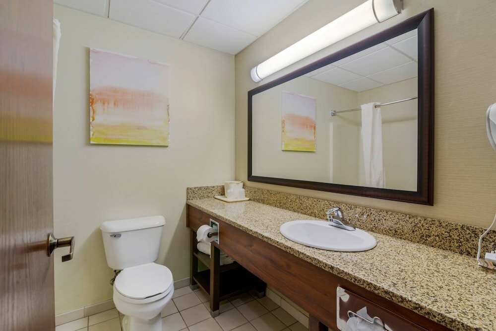 Фото Comfort Inn Bismarck